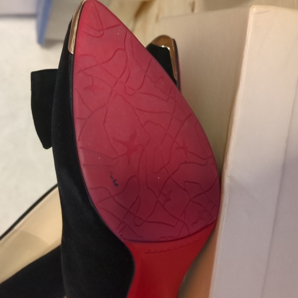 high heel shoe in black suede - Picture 4 of 4